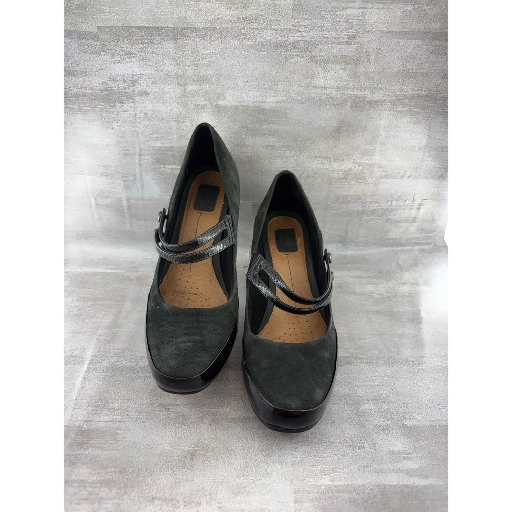 Clarks Artisan Women Sz 10M Grey Suede Black Patent Mary Jane Block Heel Pumps
